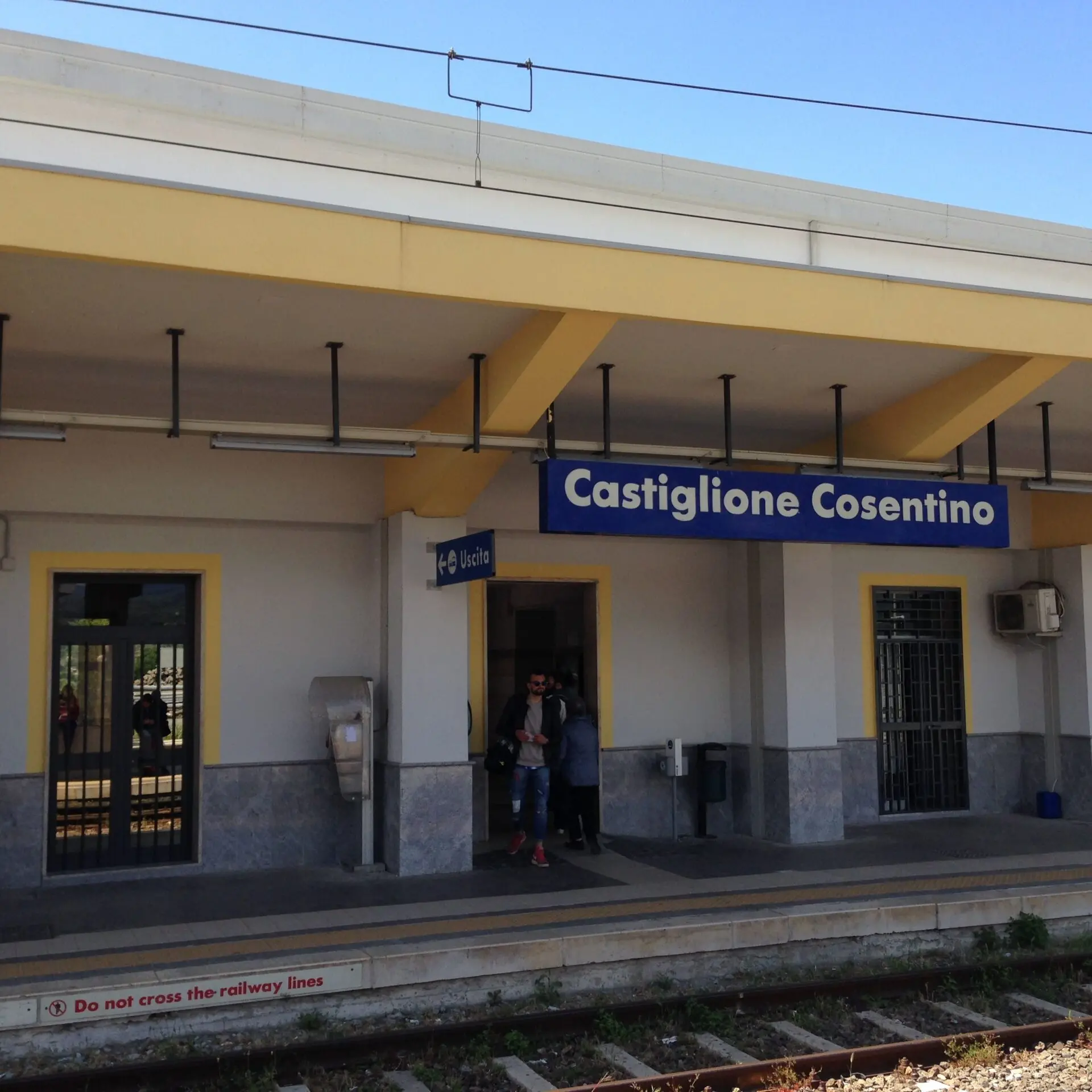 Stazione di Quattromiglia, Ghionna e Garritano chiedono interventi urgenti per l'accessibilità\n