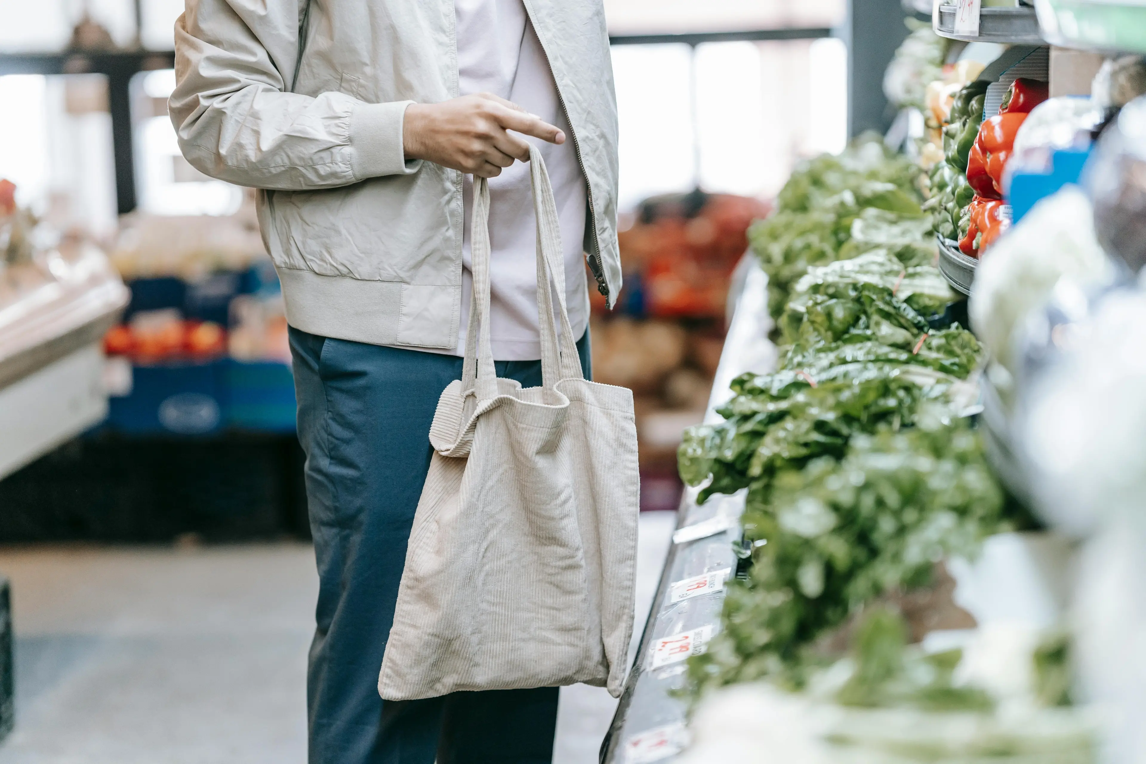 Meno spesa e più risparmi, l’allarme di Codacons e Confesercenti:\u00A0«Rincari e tasse frenano l’economia»\n