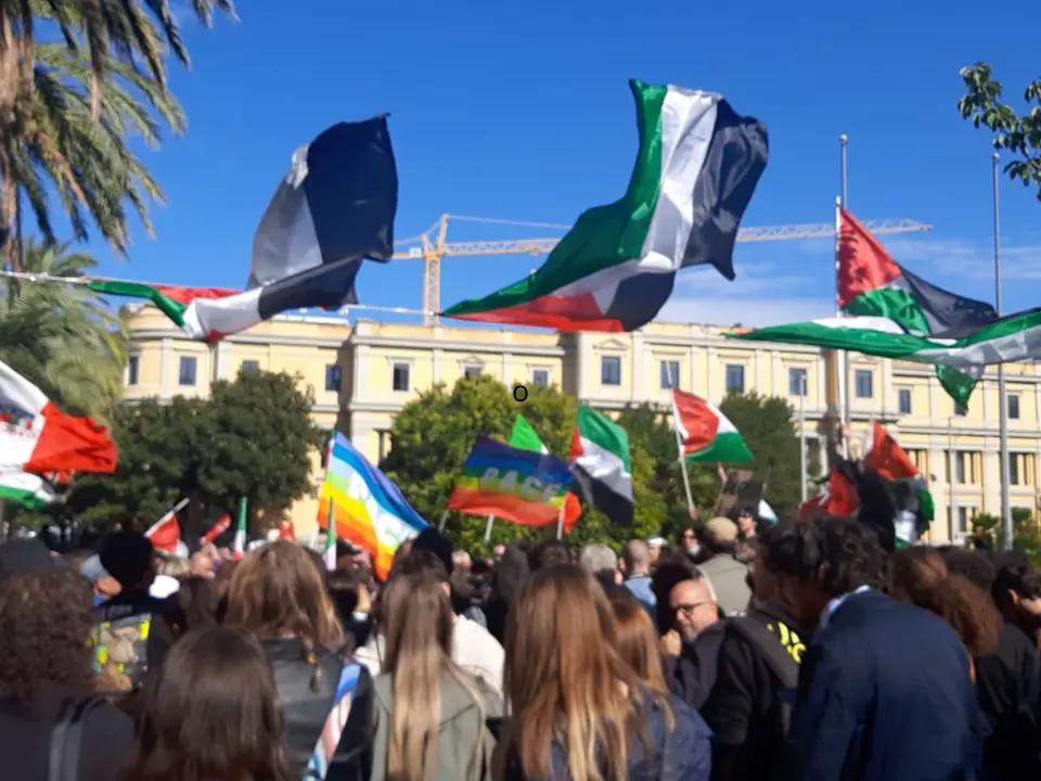 Per Gaza e per la Flotilla, più di 2 milioni di persone in 100 piazze. In Calabria oltre 15mila in strada