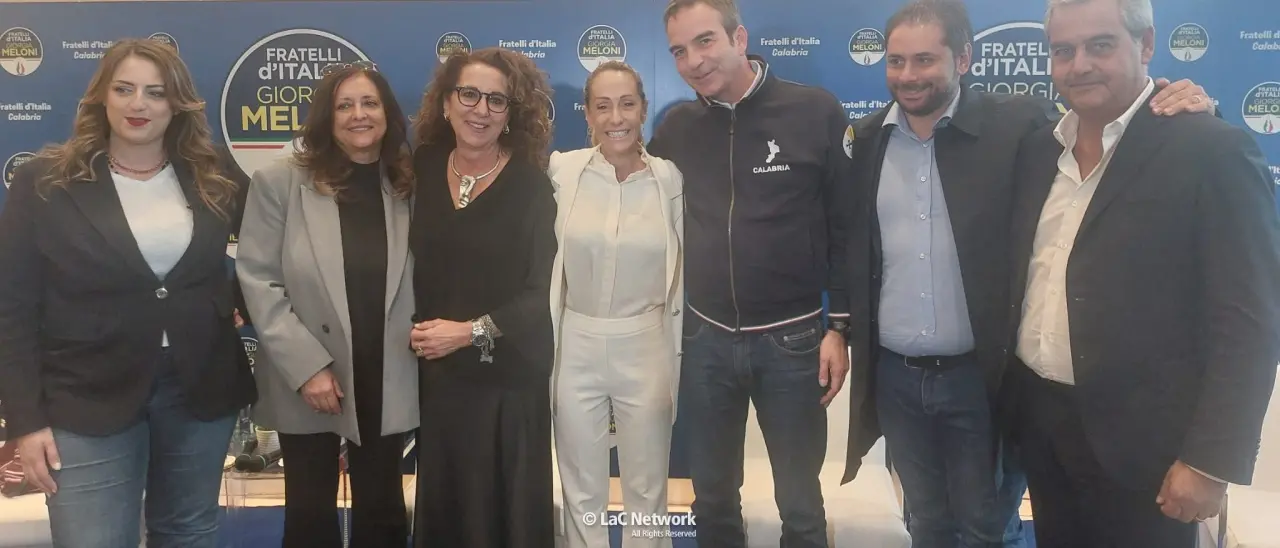 Arianna Meloni a Catanzaro: «La Calabria ha\u00A0risorse infinite, ma solo il centrodestra può liberare le sue energie»\n