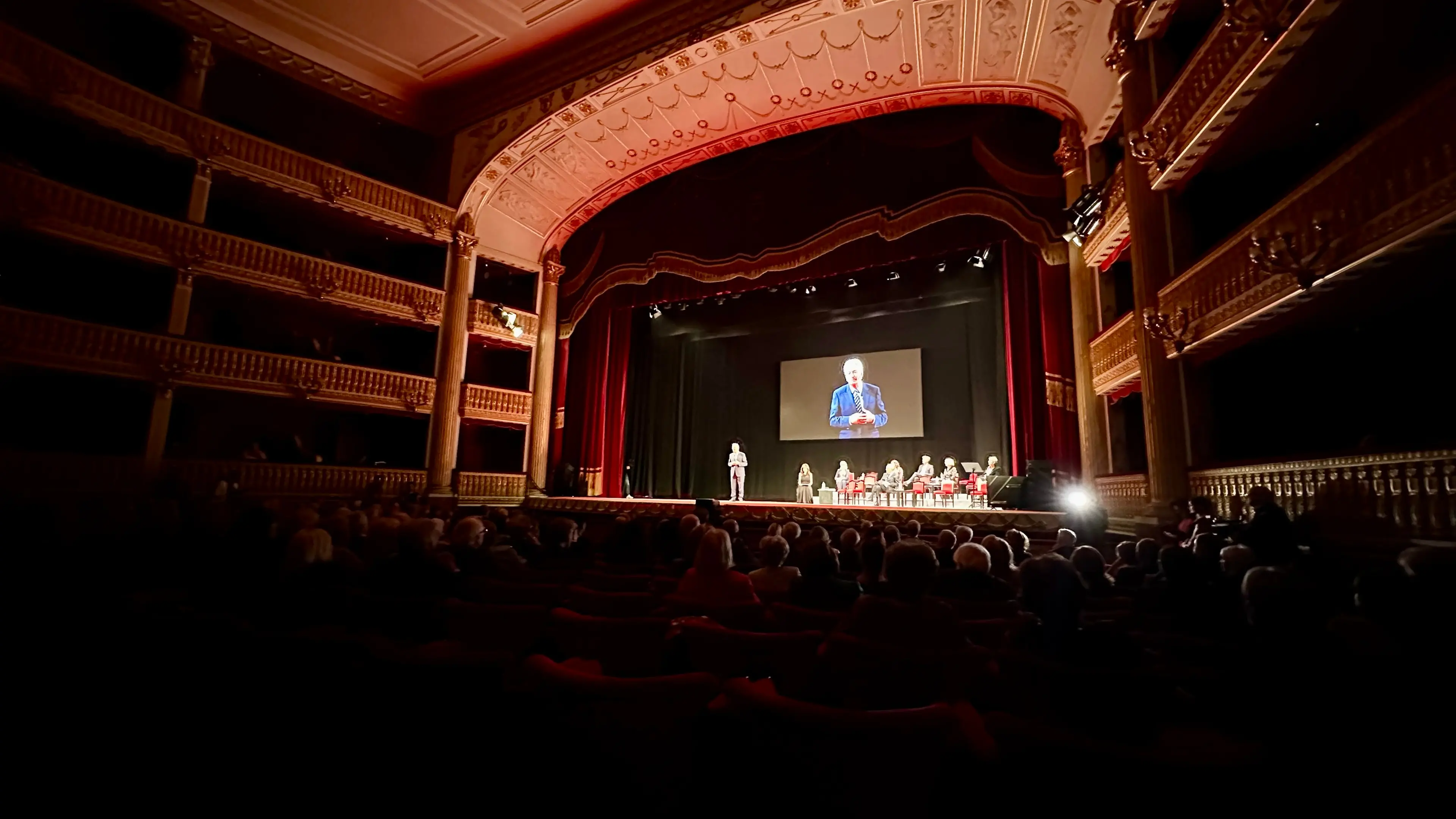 Premio per la Cultura Mediterranea 2025: al Teatro Rendano di Cosenza proclamati i vincitori della XIX edizione