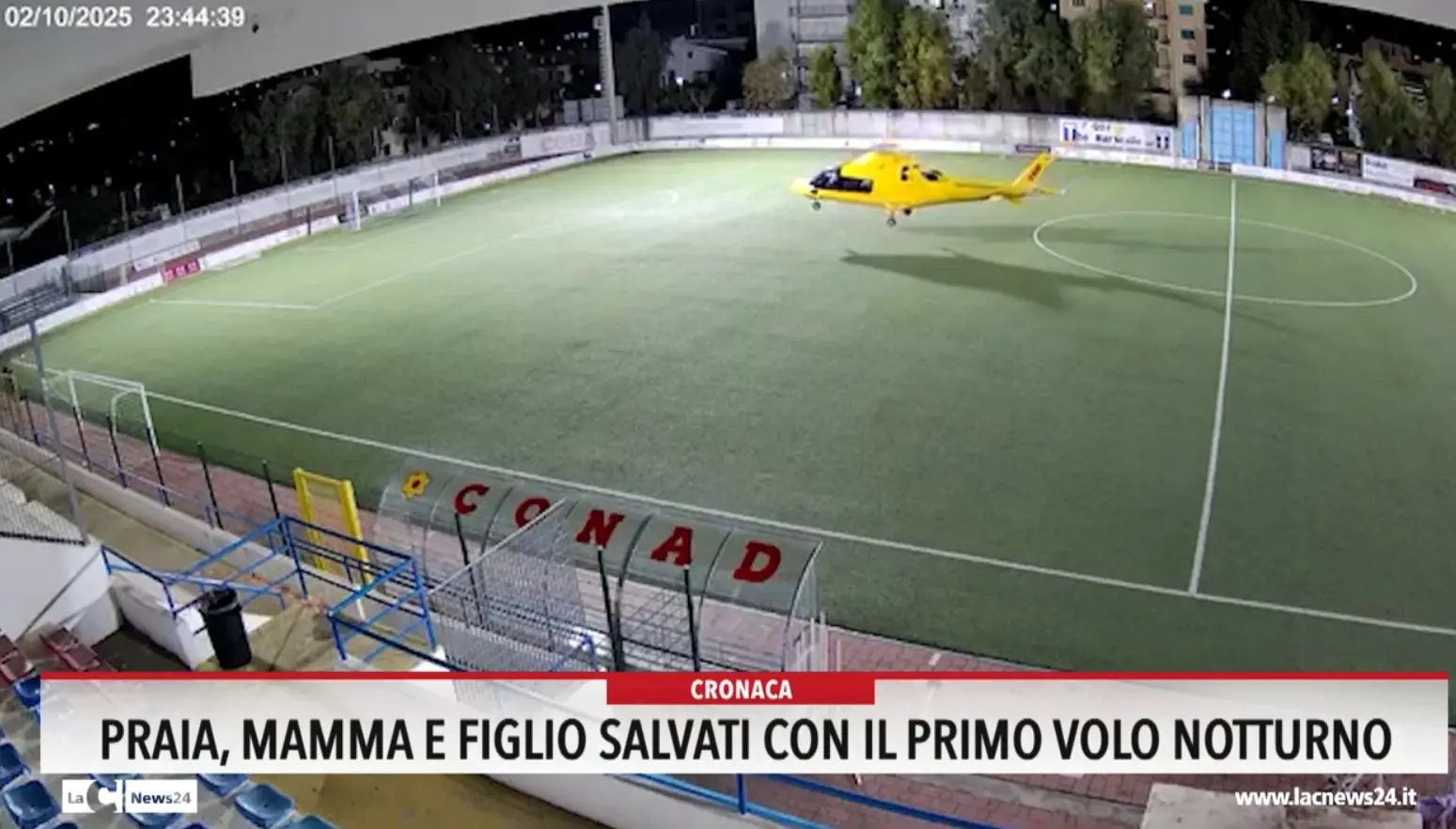 Praia, mamma e figlio salvati con il primo volo notturno