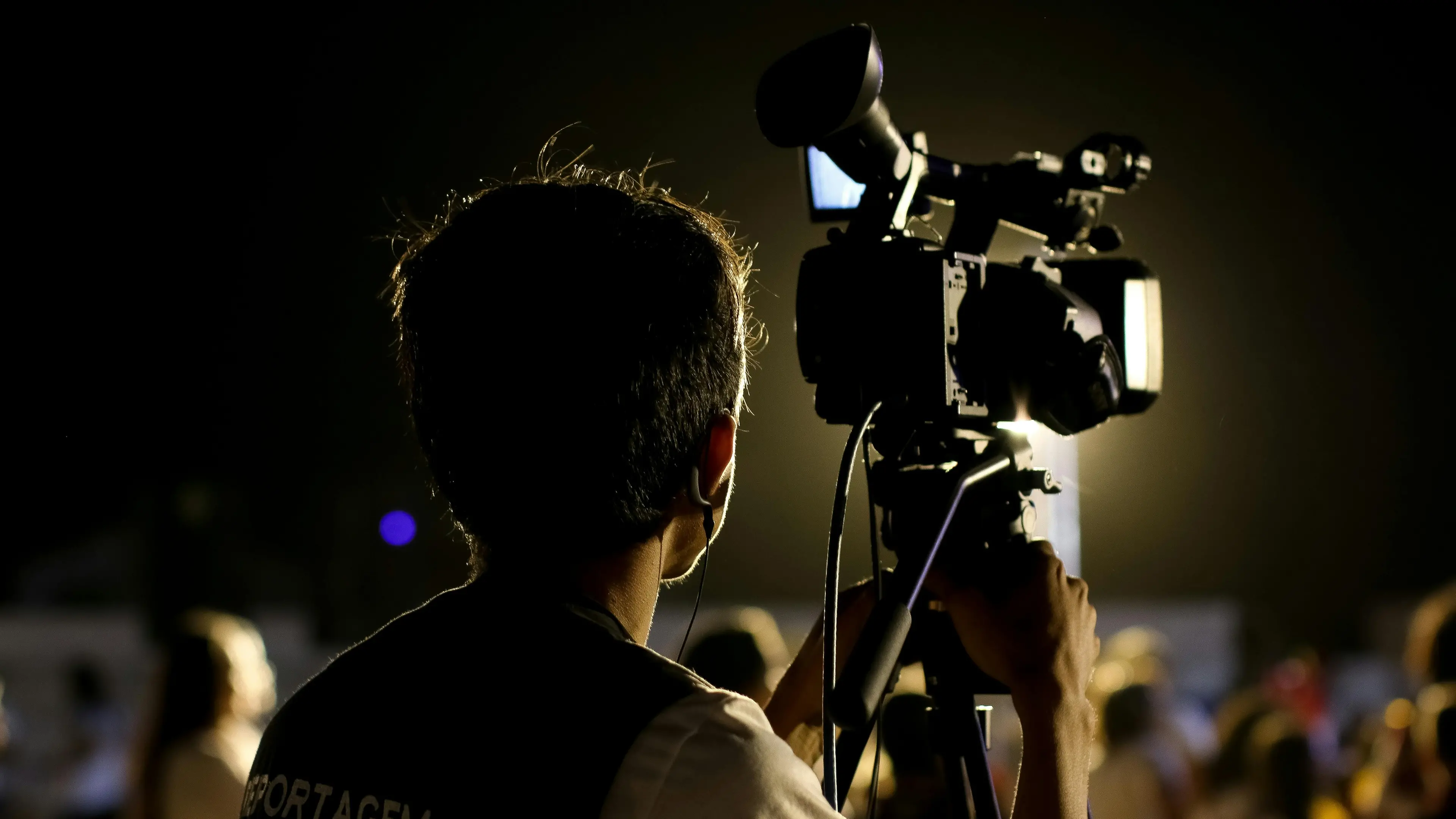 «Niente graduatorie a un anno dal bando per le produzioni»: 70 professionisti chiedono risposte alla Calabria Film Commission\n