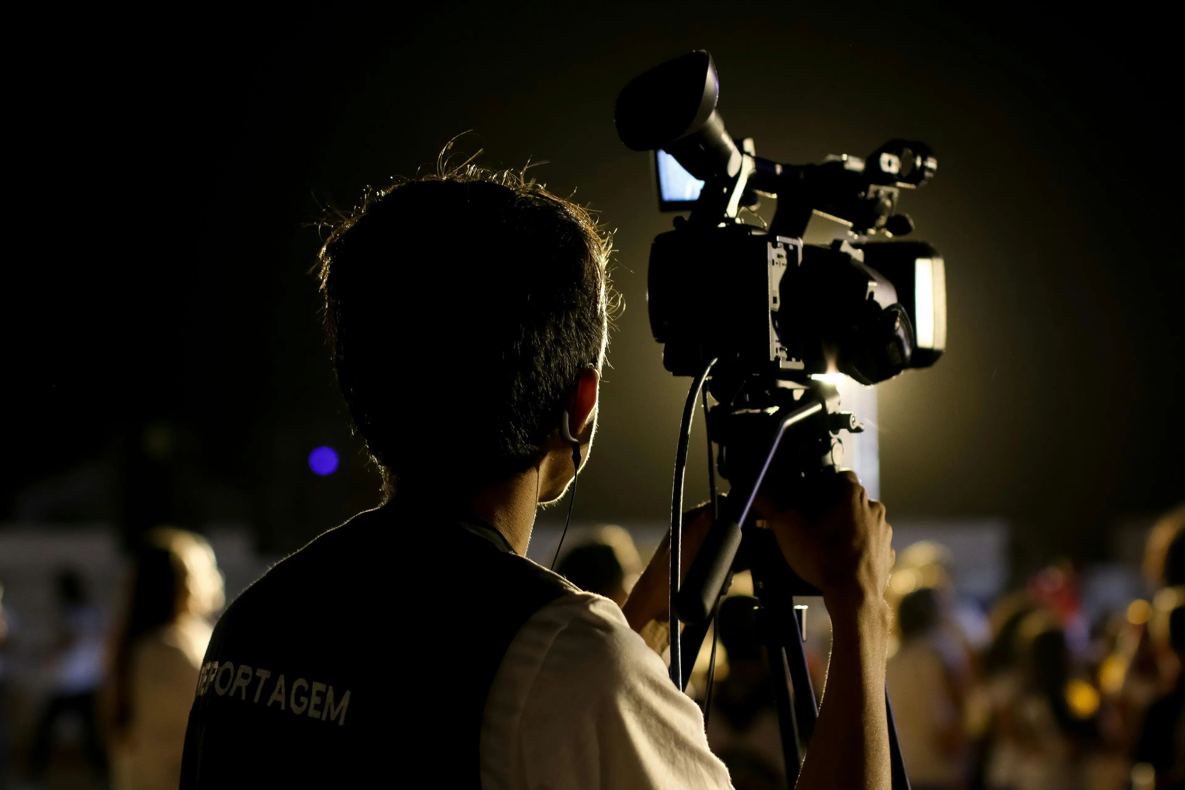 «Niente graduatorie a un anno dal bando per le produzioni»: 70 professionisti chiedono risposte alla Calabria Film Commission\n