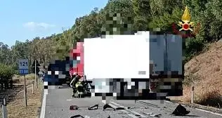 Braccianti di Corigliano Rossano morti, «è tragedia dello sfruttamento, non una fatalità»