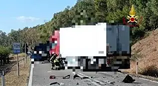 Grave incidente sulla Fondovalle dell'Agri, 4 morti nel Materano\n