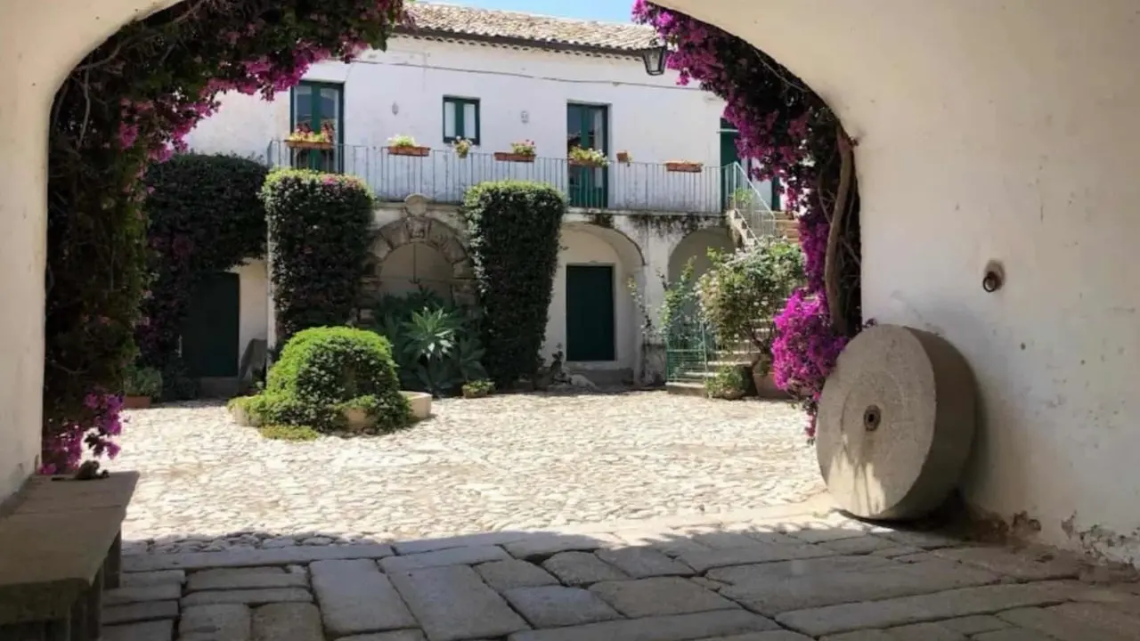 Giornate Fai, a Badolato tutto pronto per le visite all’antica Villa Paparo\n