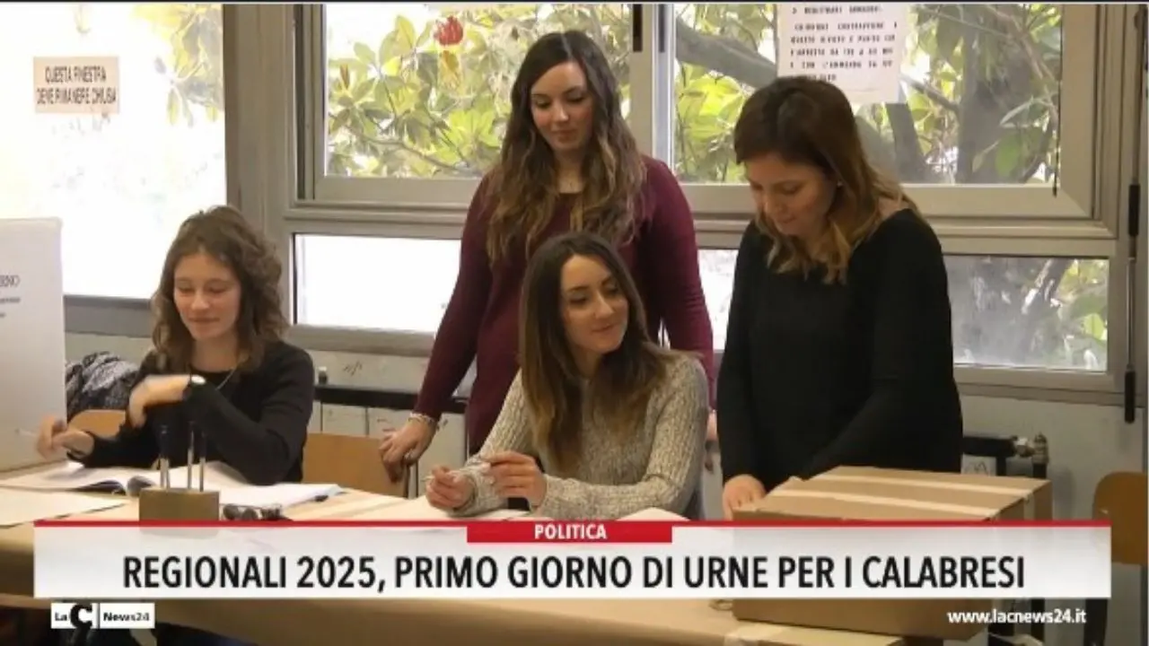 Regionali 2025, primo giorno di urne per i calabresi
