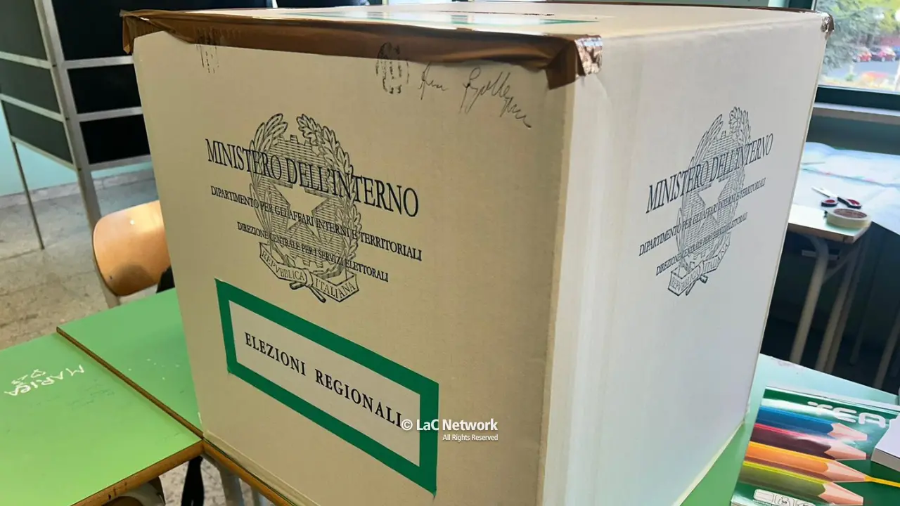 Regionali Calabria, alle 12 affluenza al 7,70%: a Vibo Valentia la più bassa con appena il 6,07%\n