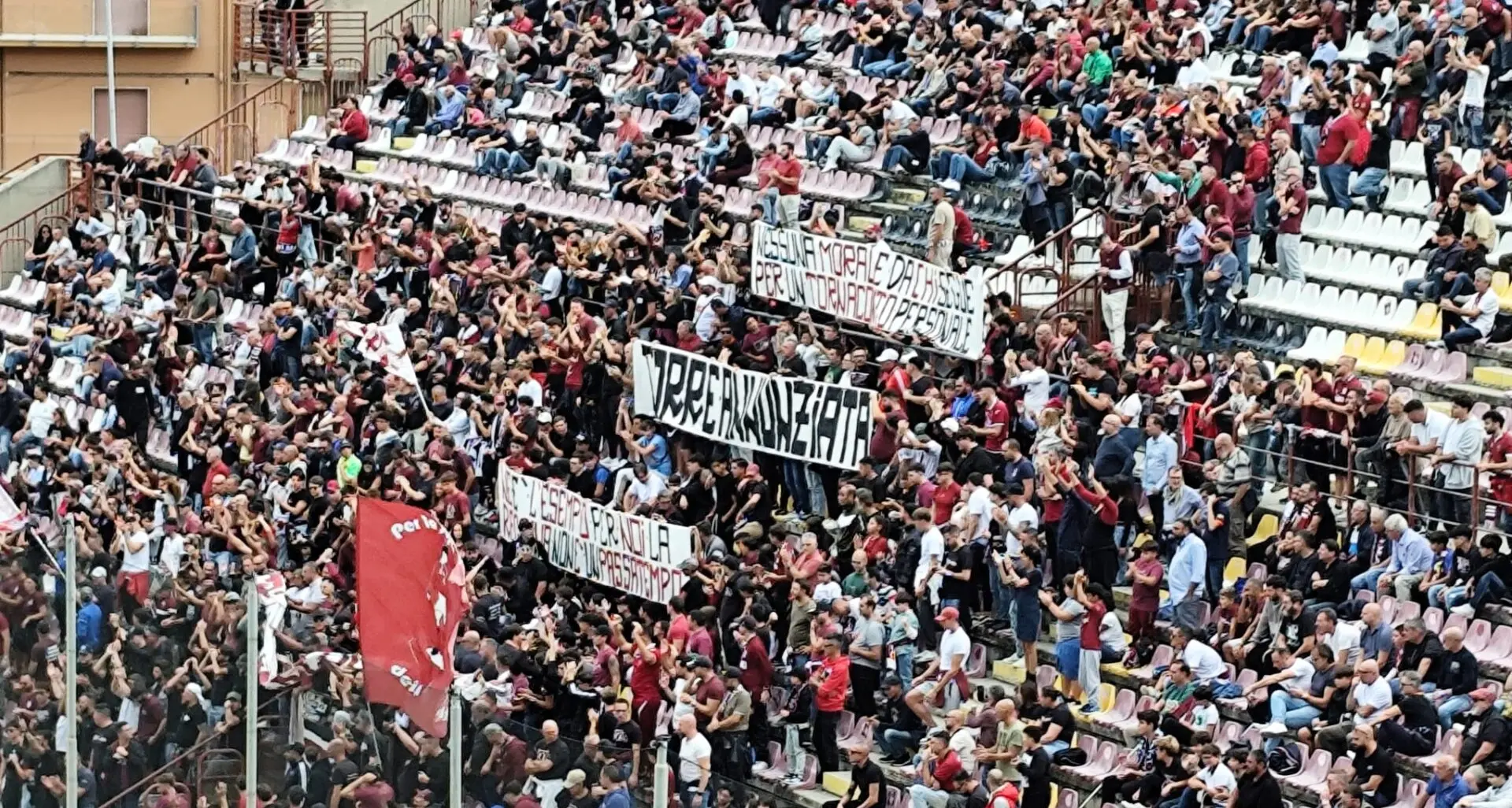 Serie D, la Reggina ritrova la vittoria e si riprende il “Granillo”: Ragusa battuto 2-0\n