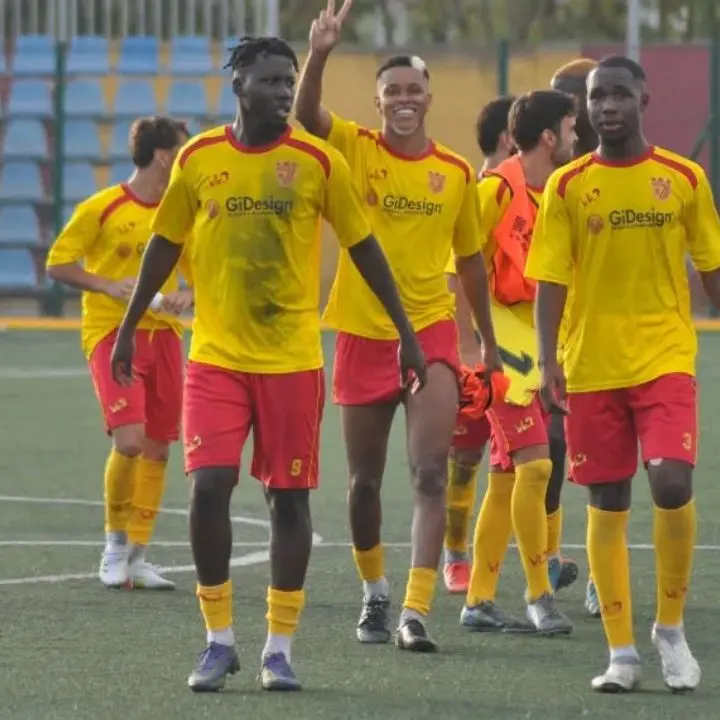 Eccellenza, festival del gol tra Rossanese e Isola CR. Gregorace dopo il 4-4: «Stiamo esprimendo un buon calcio»\n