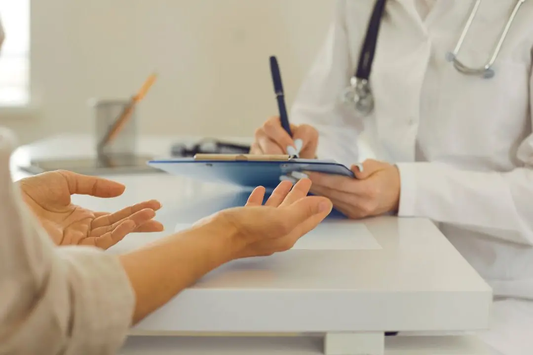 Medici di famiglia, la riforma di Schillaci piace a Occhiuto ma non ai sindacati: «È un pericolo per i pazienti, ecco perché»\n