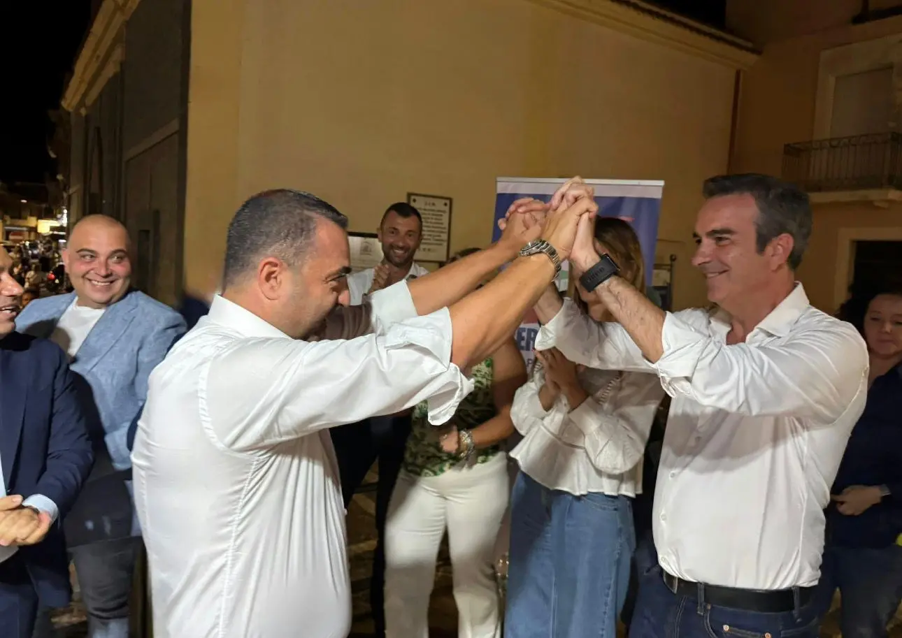 Calabria fortino azzurro:\u00A0Forza Italia sbanca con 21mila voti in più rispetto alle Europee\u00A0\u00A0\n