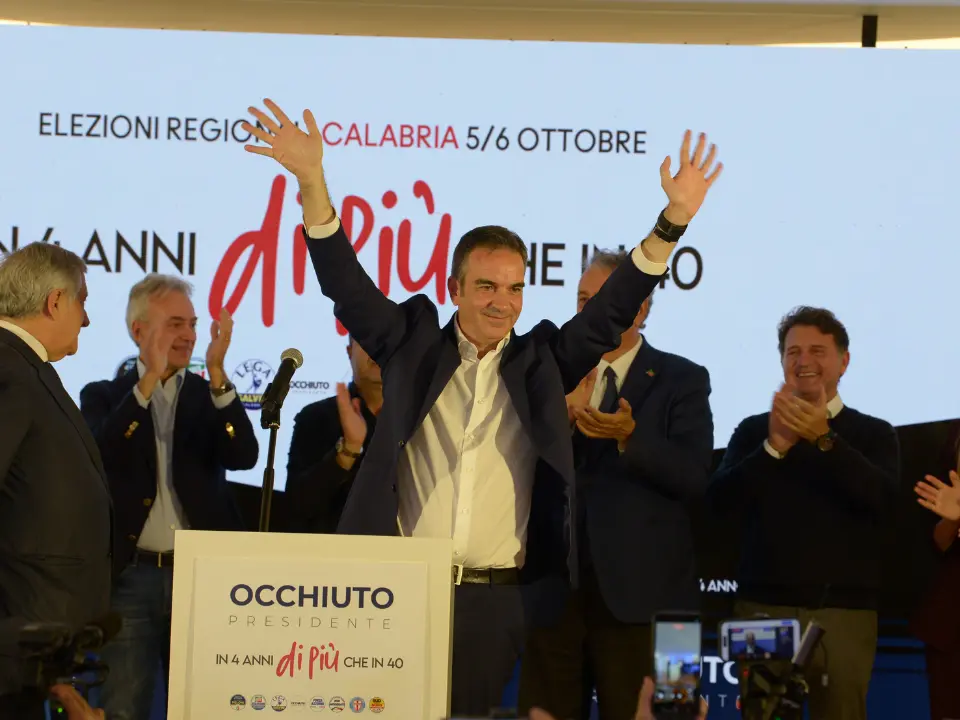 Bis di Occhiuto alla Regione, i calabresi: «Ora non può deludere le aspettative, deve rispettare gli impegni presi»