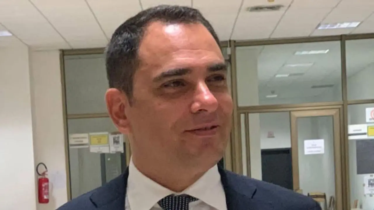 Riconferme, sorprese e grandi esclusi: le Regionali in Calabria hanno ridisegnato il Consiglio. Gianluca Gallo (FI) recordman di preferenze con 30mila voti. Bene anche Cirillo e Caputo nel centrodestra, Alecci (Pd) nel centrosinistra. Eletti i presidenti di Provincia Succurro e Ferrari