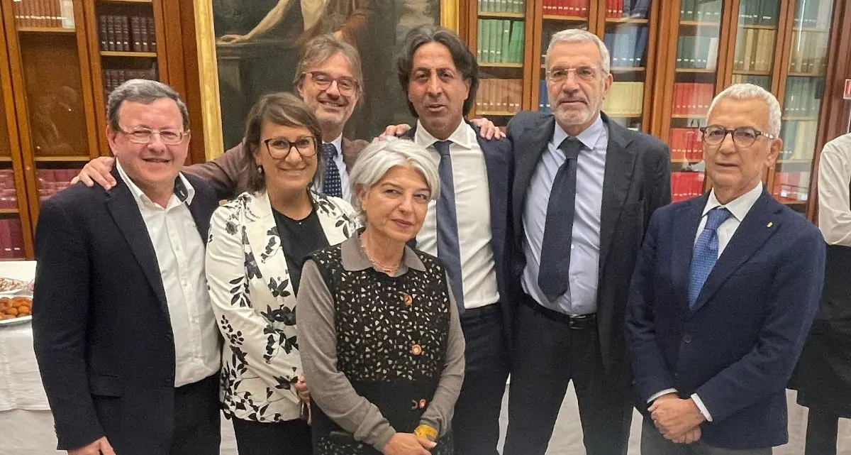 Cosenza, il pm Cozzolino dopo 21 anni lascia la procura bruzia e si trasferisce alla Dda di Catanzaro\n