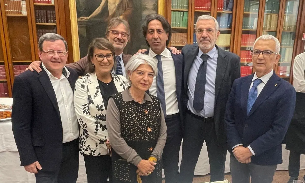 Cosenza, il pm Cozzolino dopo 21 anni lascia la procura bruzia e si trasferisce alla Dda di Catanzaro\n