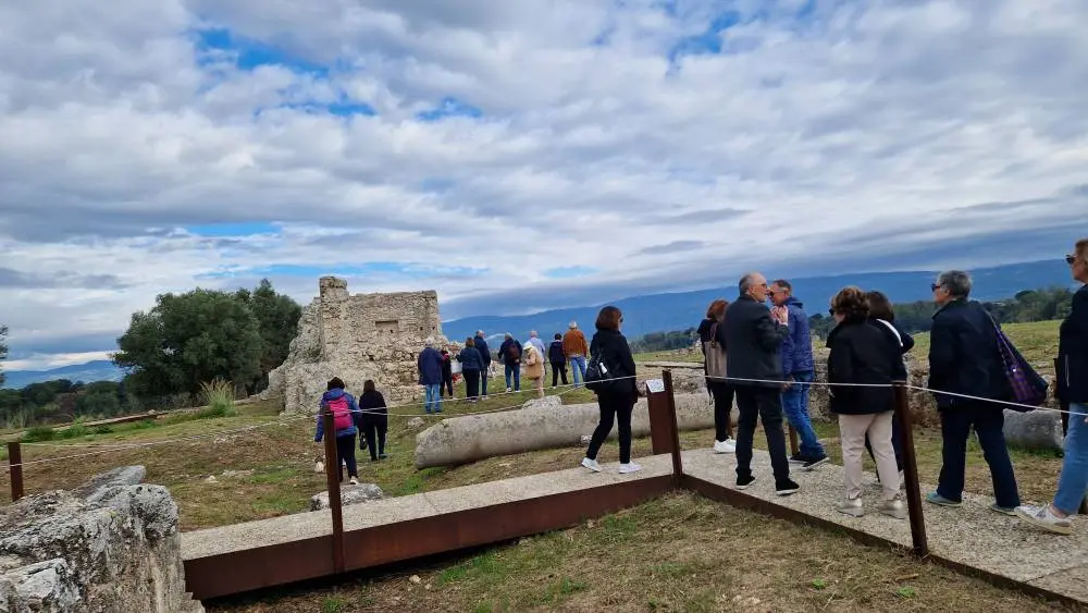 Mileto, il gruppo Italia nostra di Reggio Calabria alla scoperta dei tesori dell’antica capitale normanna