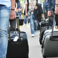 Turisti in aumento nel 2025, 6 milioni e mezzo in più rispetto all’anno scorso: a trainare gli arrivi dall’estero\n