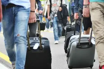Turisti in aumento nel 2025, 6 milioni e mezzo in più rispetto all’anno scorso: a trainare gli arrivi dall’estero\n