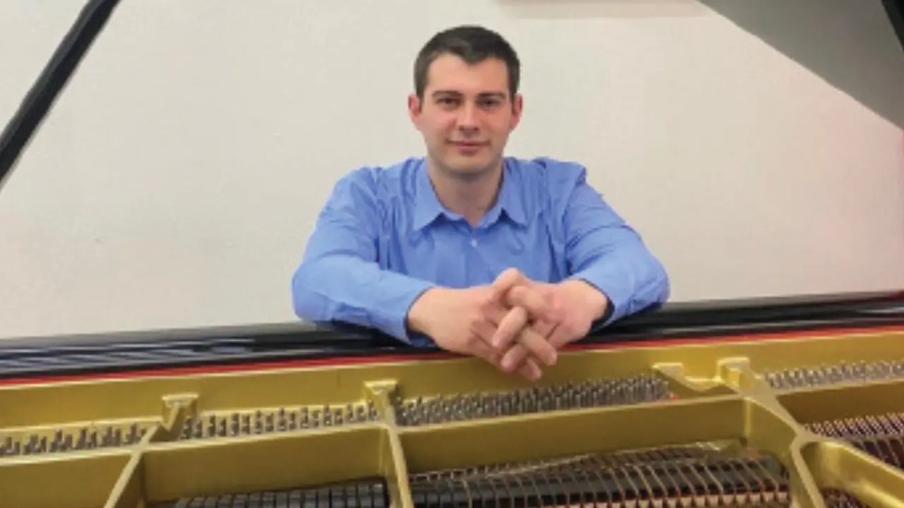 Musica classica a Vibo, il giovane pianista calabrese Davide Mainieri in concerto al Valentianum\u00A0\n