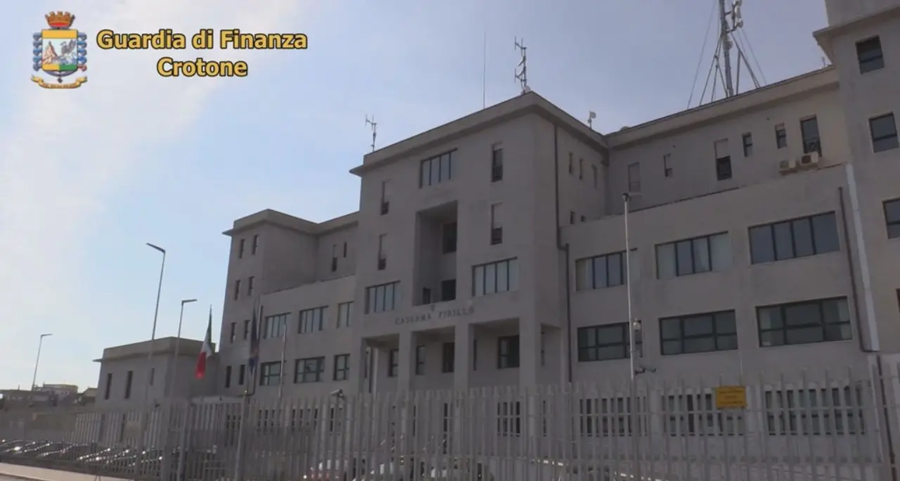 Bancarotta fraudolenta nel campo della ristorazione, arrestato un imprenditore nel Crotonese\n