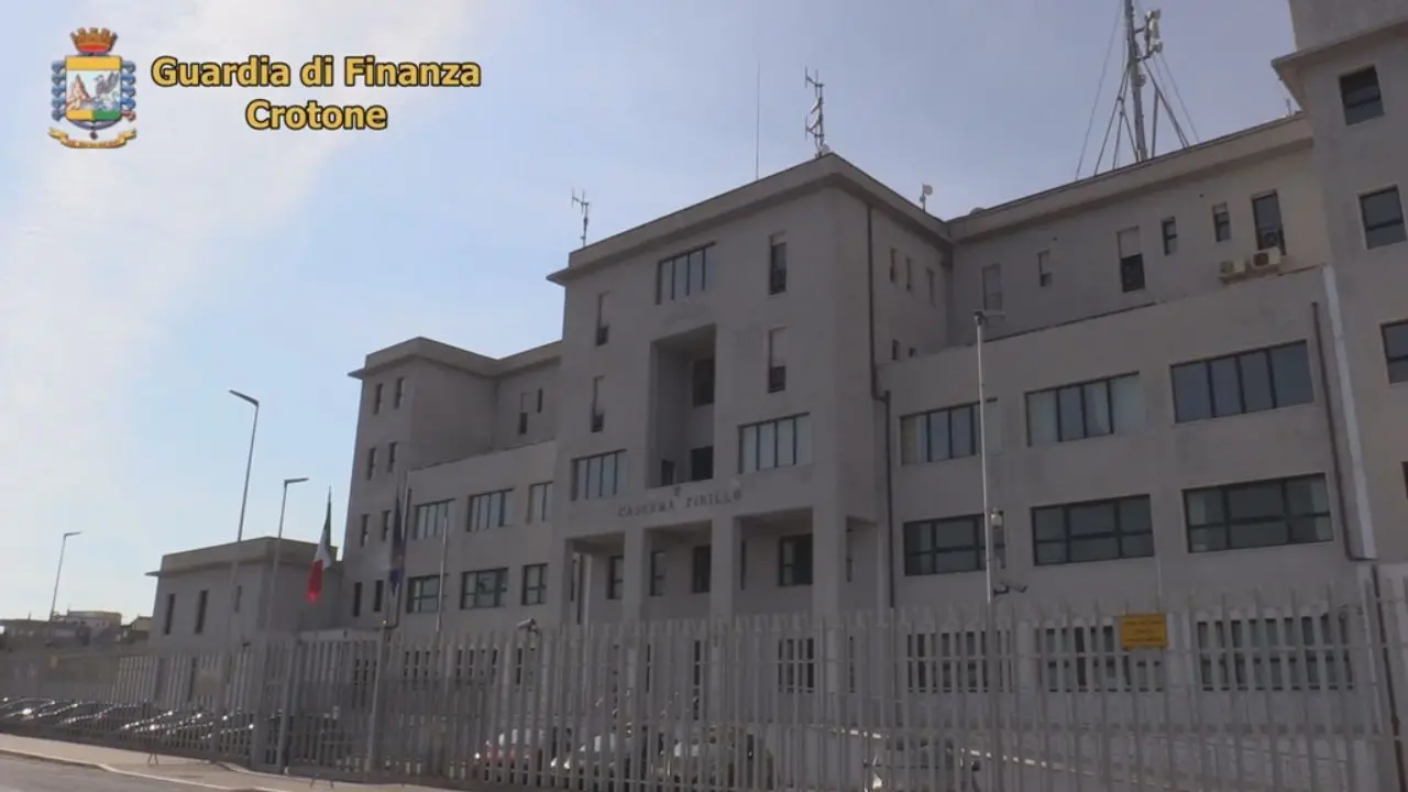 Bancarotta fraudolenta nel campo della ristorazione, arrestato un imprenditore nel Crotonese\n