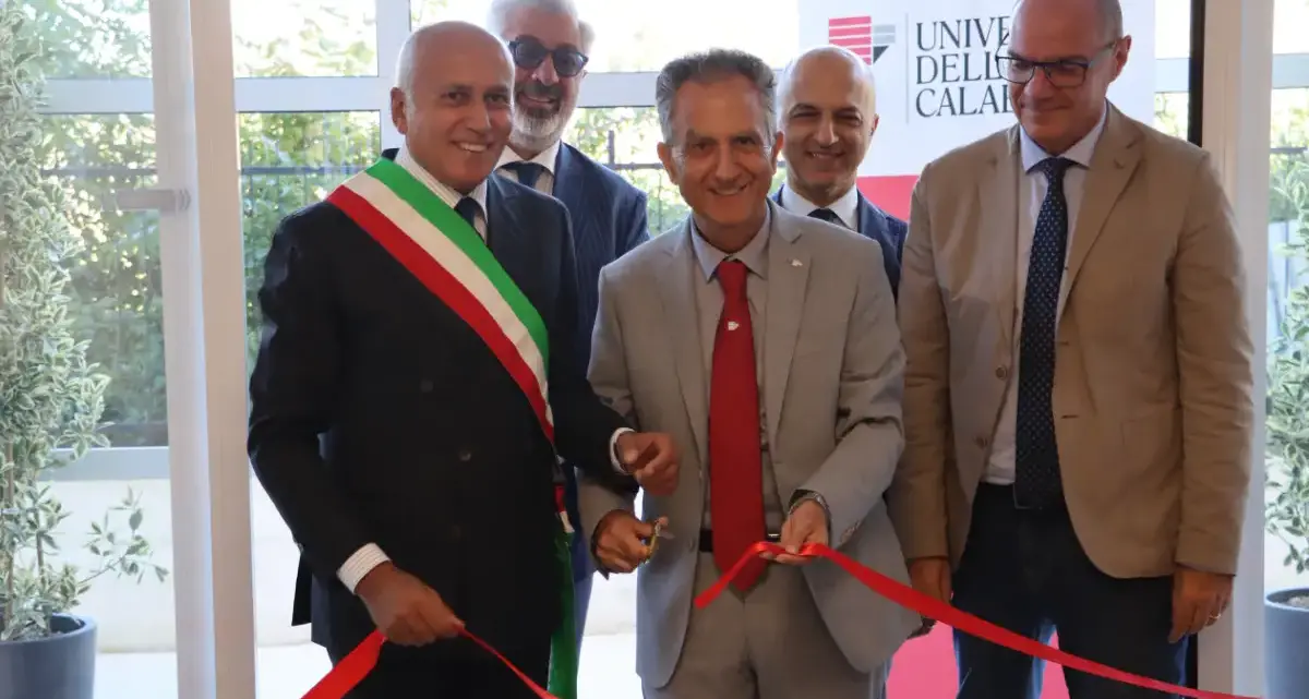 Nuovi alloggi per gli studenti dell’Unical nel centro storico di Cosenza, inaugurata questa mattina\n