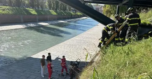 Torino, bimbo di 3 mesi cade con passeggino nel fiume: trauma cranico\n