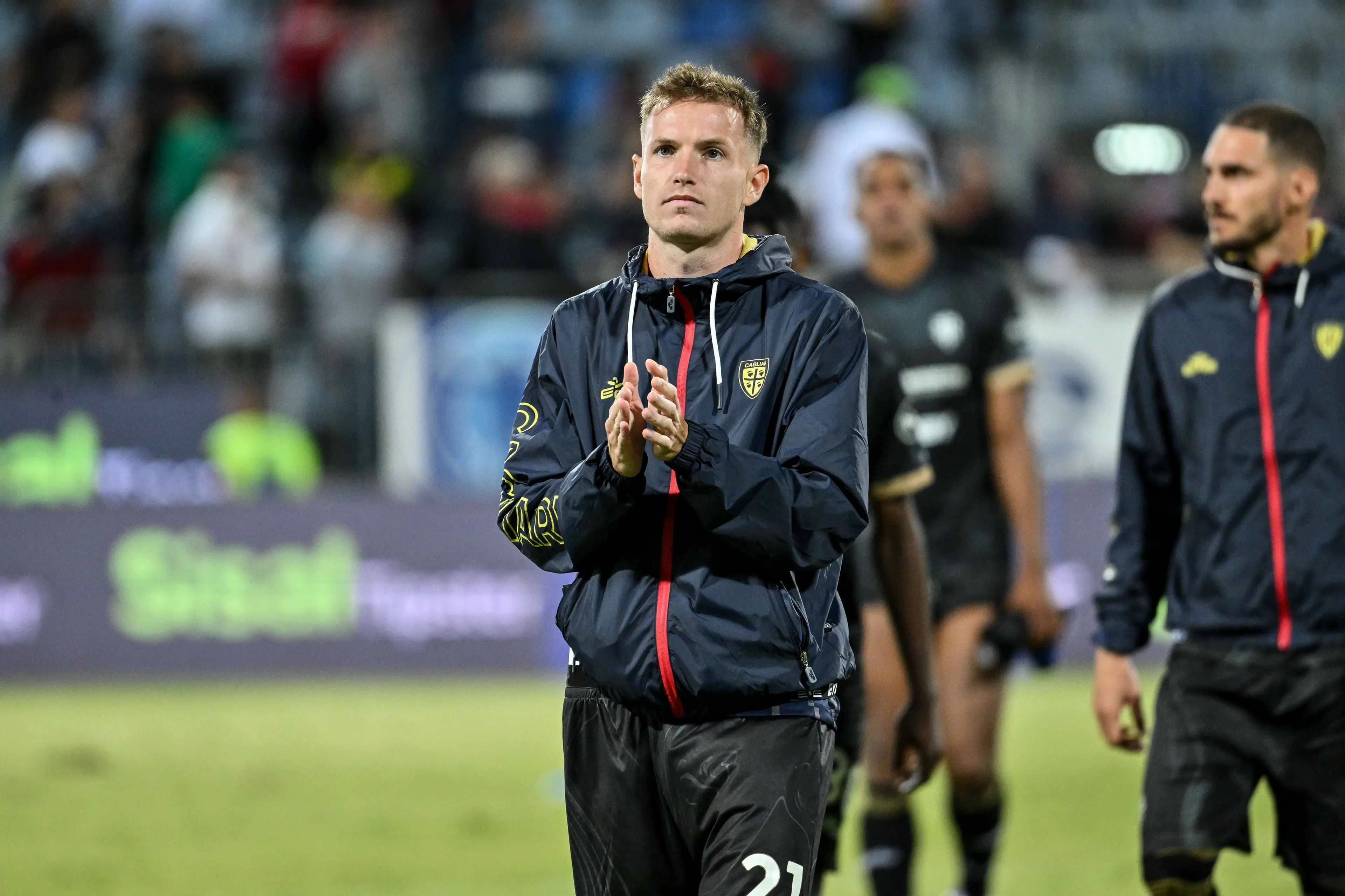 È stato il primo calciatore a fare coming out, Jakub Jankto: «Ho smesso con il calcio per mio figlio. Ora alleno i bambini e vivo libero»