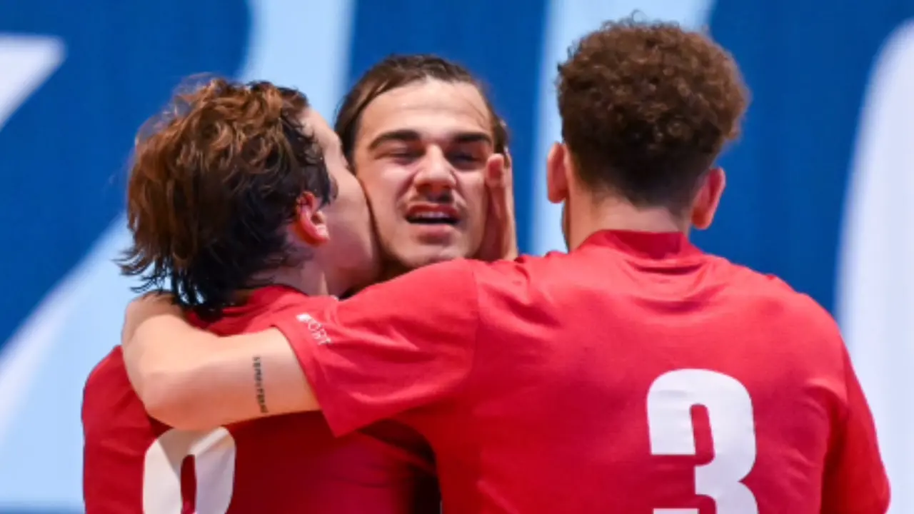 Futsal,\u00A0blitz del Soverato a Roma: Lazio ko 4-2 nel recupero della prima giornata\n