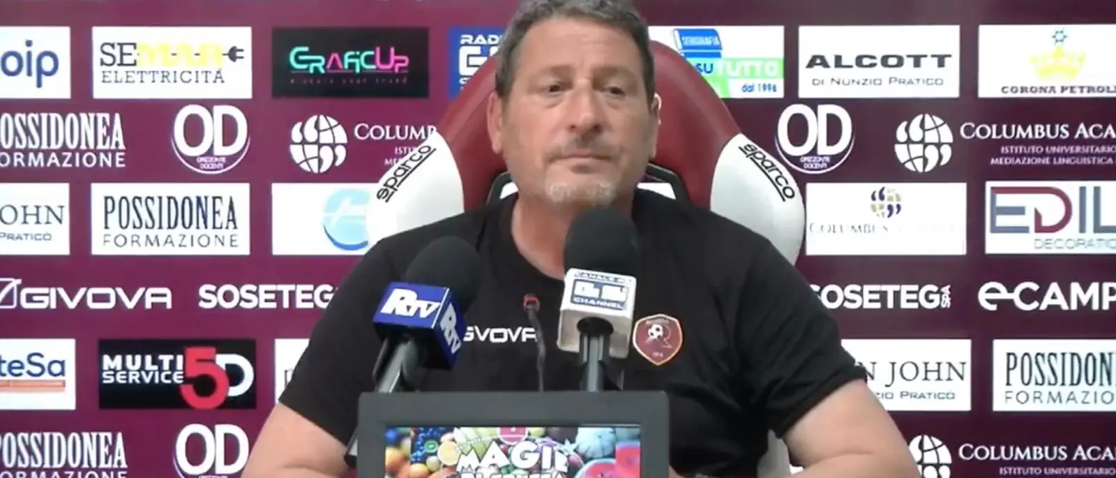 Reggina, Trocini carica l'ambiente: «Qualche posto in C ci sarà e dobbiamo farci trovare pronti»