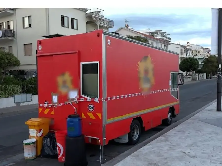 Botulino, morì dopo un panino sul lungomare di Diamante: «Poteva essere salvato»