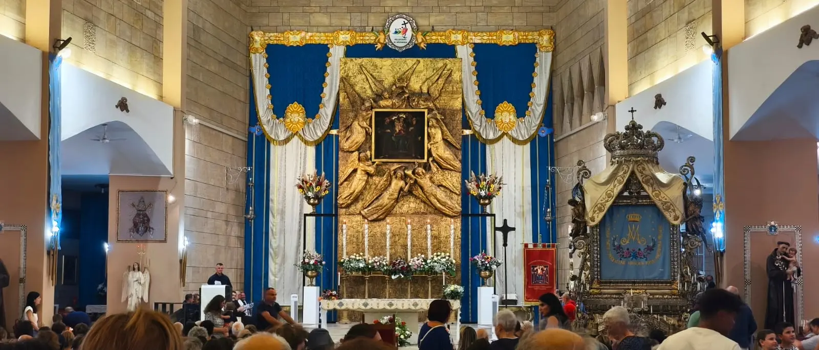 Reggio veglia la Sacra Effigie, Morrone prega per i bimbi di Gaza: «Ogni comunità diventi casa della pace»