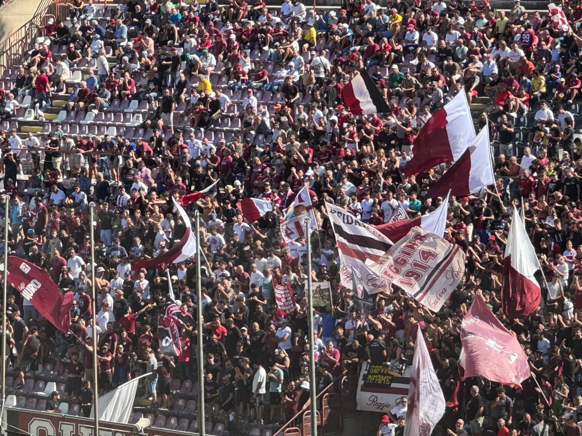 Messina-Reggina, attesa amara per i tifosi che potranno vivere solo di amarcord: l'ultima sfida un decennio fa