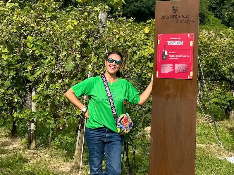 Alle Manzane un filare per Disabili No Limits. Giusy Versace: «Brindiamo ogni giorno alla vita»