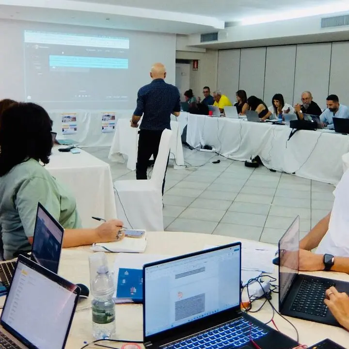Locride, riuscita la due giorni di formazione docenti del progetto “Nuovi Orizzonti con le STEM”