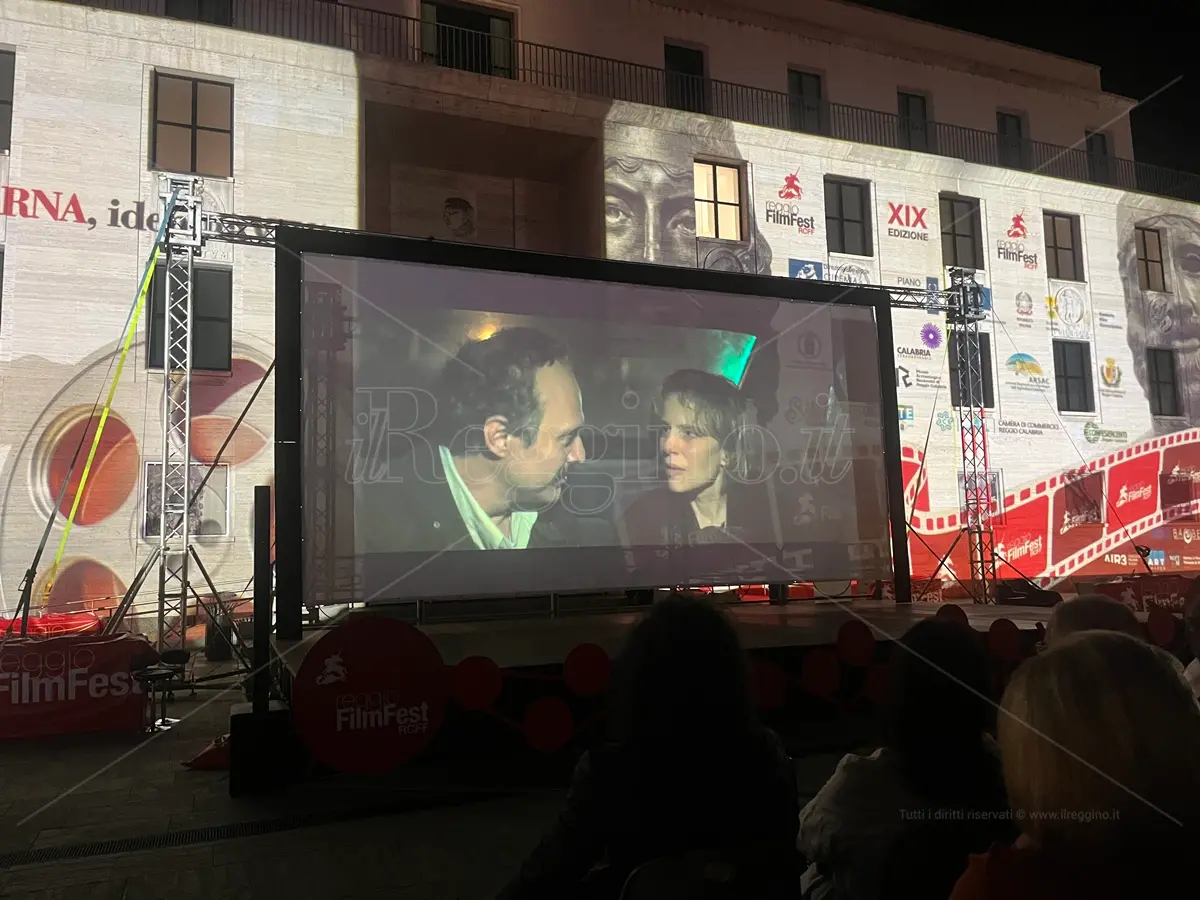 L'irriducibile opera di Pace di Nicola Calipari e l'incomprensibile fatica della Memoria - VIDEO