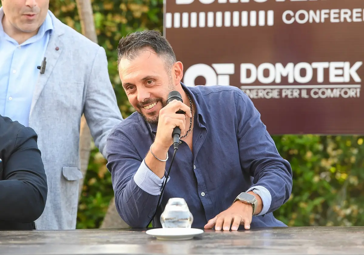 Domotek volley Reggio, Mister Polimeni: «Rosa competitiva e piena di uomini legati a questa maglia»