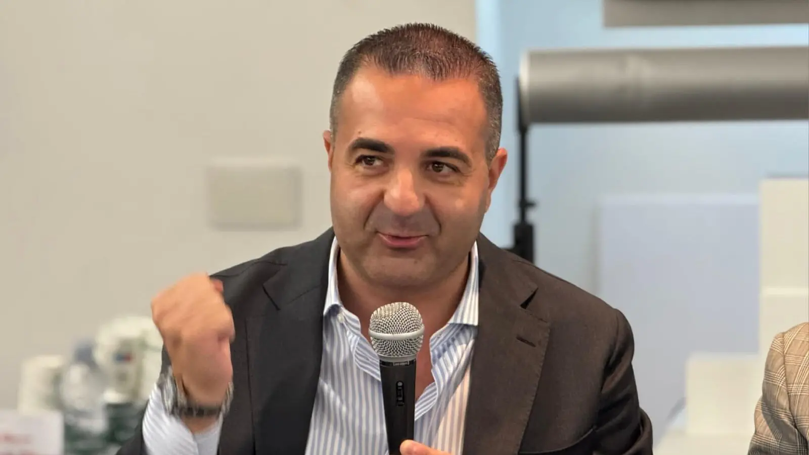 Elezioni, Cannizzaro: «Il voto per le regionali ci legittimerà nella scelta del candidato sindaco»