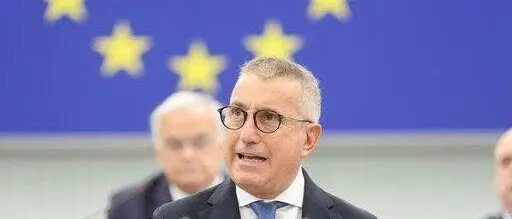 L’on. Alberico Gambino esprime solidarietà ai militanti di Fratelli d’Italia di Villa San Giovanni