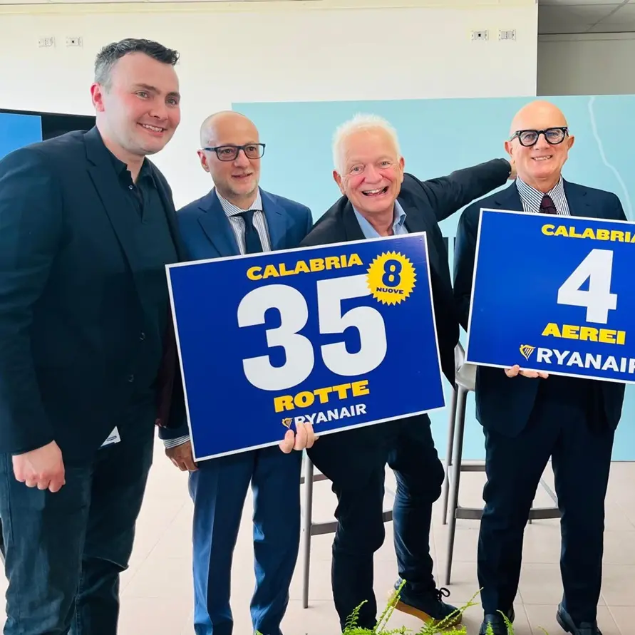 Ryanair accresce le rotte invernali in Calabria: 8 nuovi voli da Lamezia e da Crotone