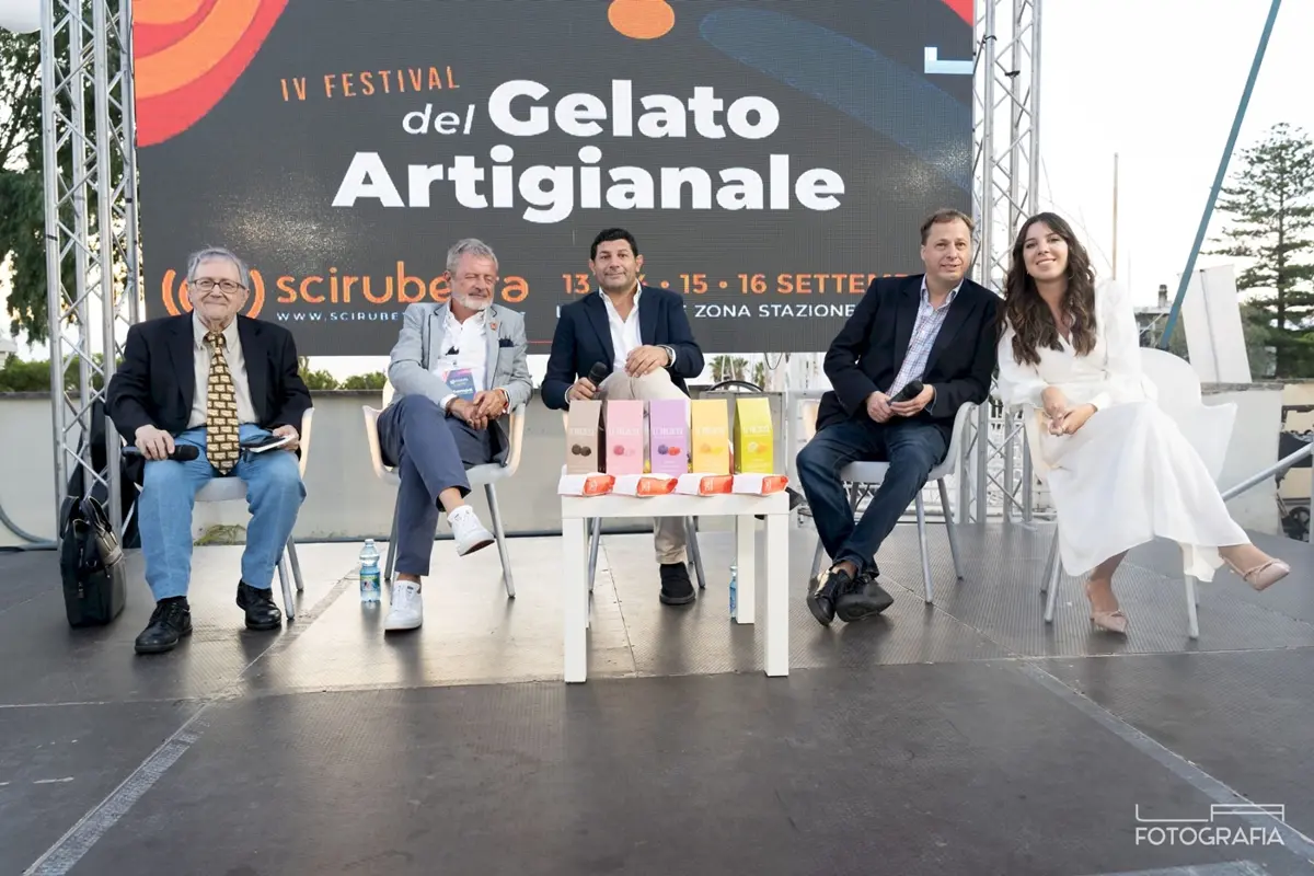 Reggio, le caramelle Silagum entusiasmano esperti e giornalisti: i gusti calabresi conquistano Scirubetta