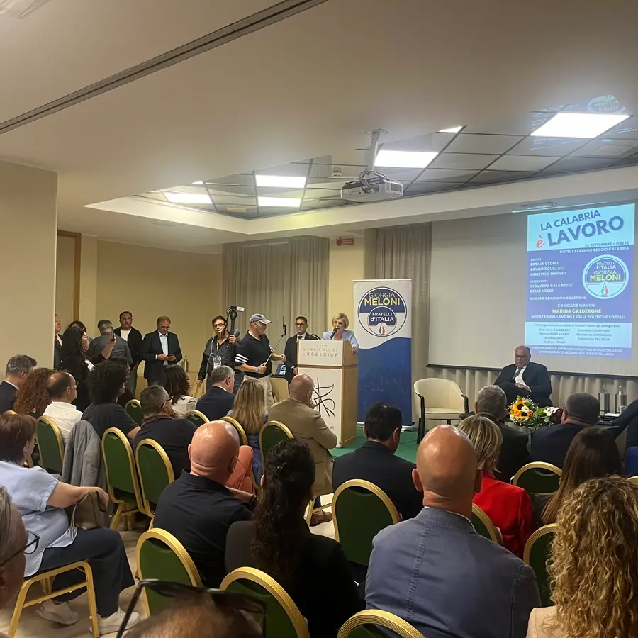 Reggio, Calderone: «La Calabria tra le regioni del Sud con le performance migliori. Cresce l’occupazione» - VIDEO