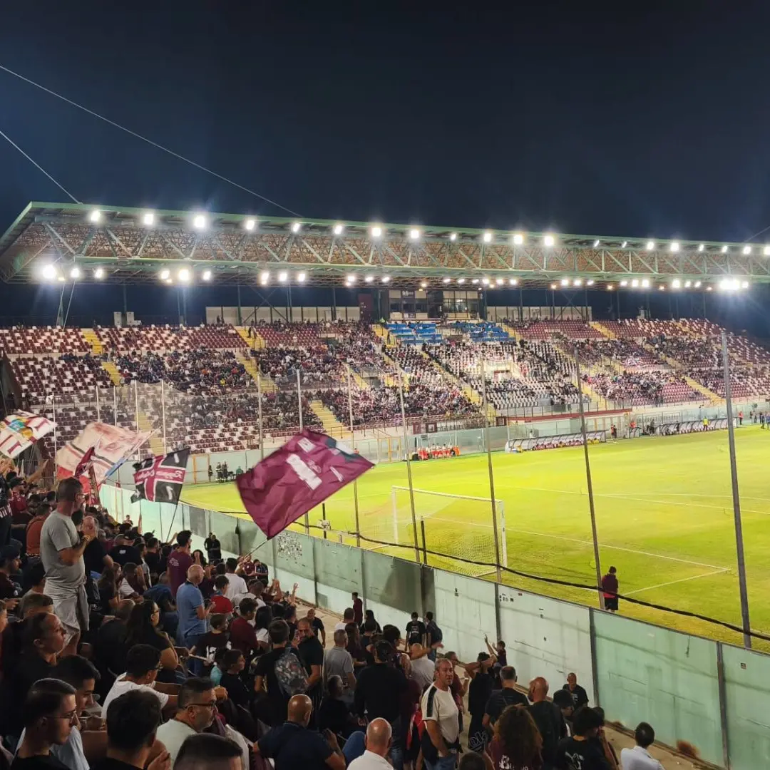 Reggina è notte fonda, la Gelbison sbanca il Granillo: finisce 2-3
