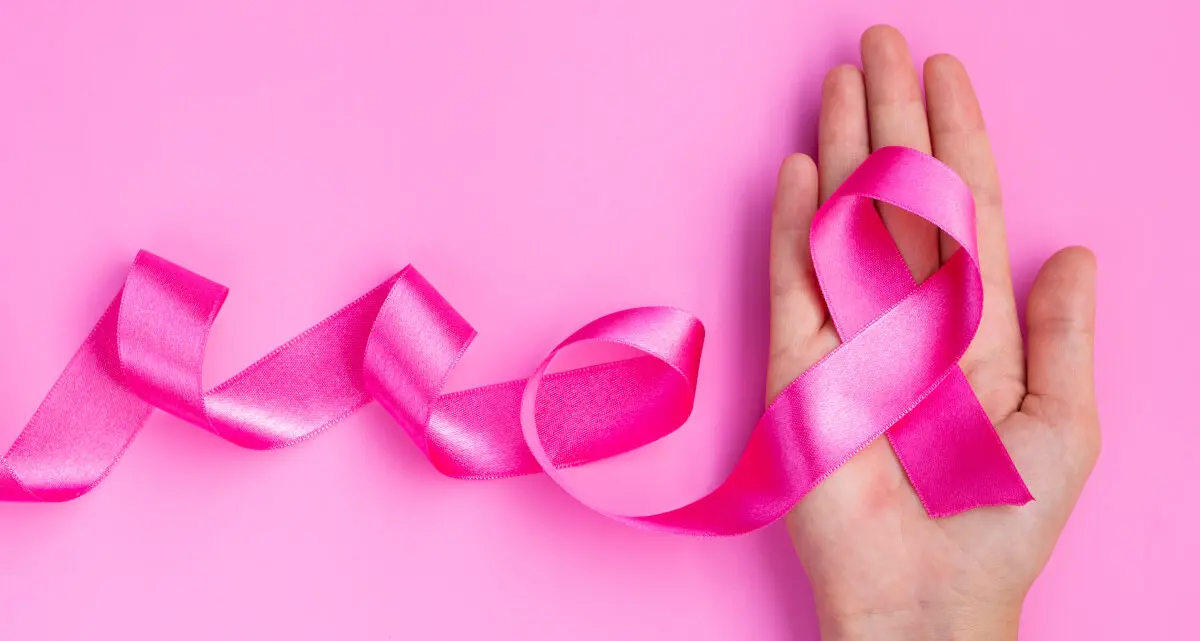 Locri si prepara al \"Mese Rosa\": prevenzione e screening gratuiti contro il tumore al seno