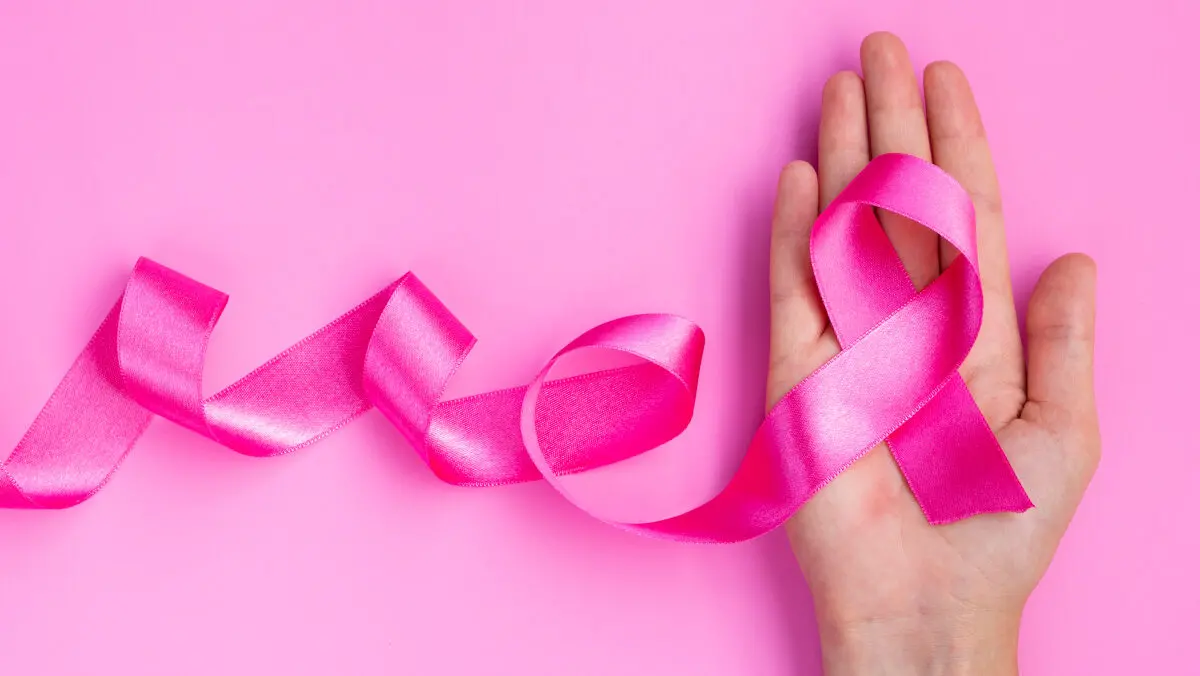 Locri si prepara al \"Mese Rosa\": prevenzione e screening gratuiti contro il tumore al seno