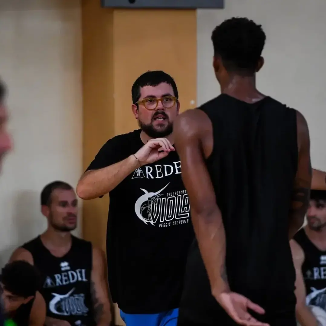 Basket, la Redel Viola saluta coach Cotroneo