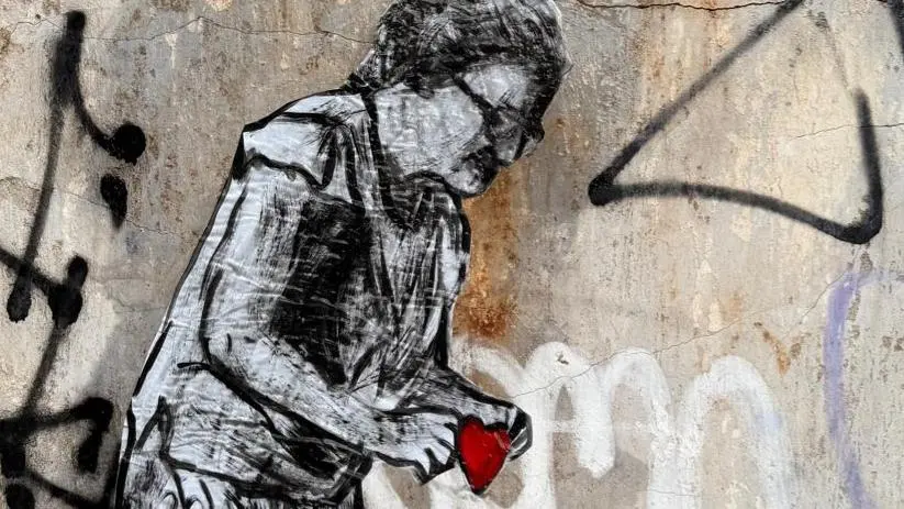 Un cuore per la Palestina, l’opera simbolica di Tania Azzar a Reggio - VIDEO