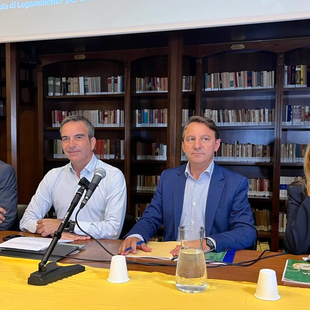 Regionali Calabria, Occhiuto e Tridico a confronto con Legambiente: «La sfida è il futuro verde della regione»